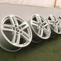 Cerchi in lega Audi A3 A4 A4L A6 Q2 17 ORIGINALI
