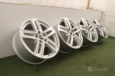 Cerchi in lega Audi A3 A4 A4L A6 Q2 17 ORIGINALI
