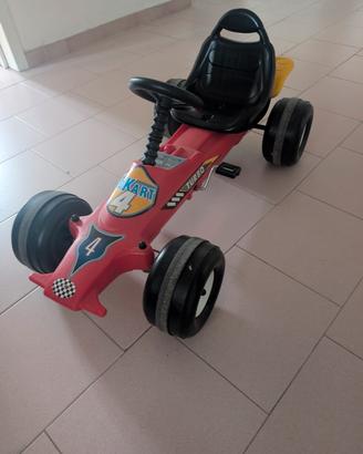 FERRARI A PEDALI 