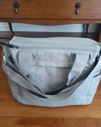 Borsa cambio e fasciatoio 