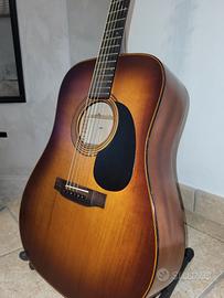Chitarra acustica 