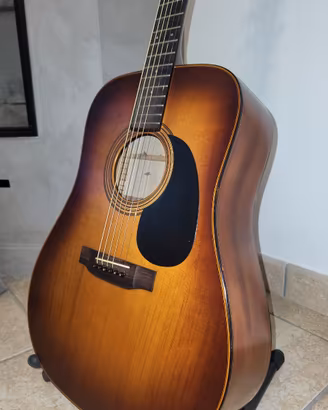 Chitarra acustica 