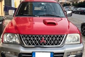 Mitsubishi L200 2.5 TD cat 4WD Double Cab Invite