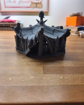 Tenda degli orchi con teschio. Scenario wargame