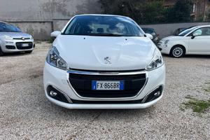 Peugeot 208 PureTech 82 5 porte Allure