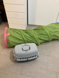 trasportino e tubo gioco