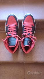 SCARPE DA GINNASTICA