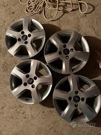 Set 4 cerchi in lega Ford Fiesta