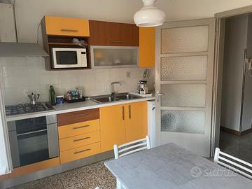 STUDENTI e/o LAVORATORI (Contratti brevi)