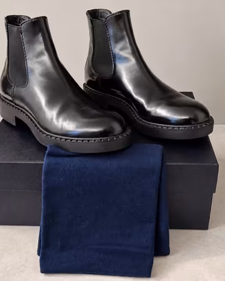 Stivaletti Prada uomo, numero 41 – pari al nuov