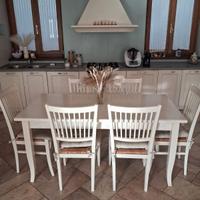 tavolo in Legno con sedie