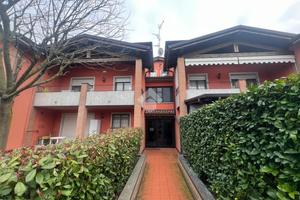 4 LOCALI A TRAVERSETOLO