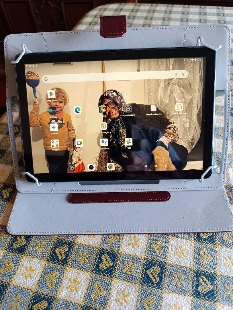 TABLET ODEA Mod. A10 RAM 12 ROM 128 - Informatica In vendita a Padova