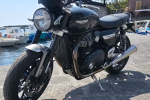 Triumph Speed Twin 1200 (06/2022) - 9.300 km -