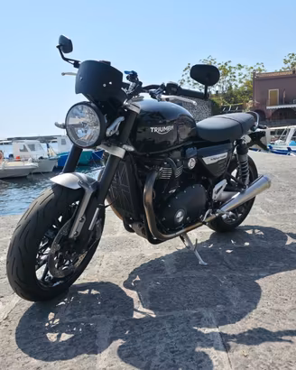 Triumph Speed Twin 1200 (06/2022) - 9.300 km -