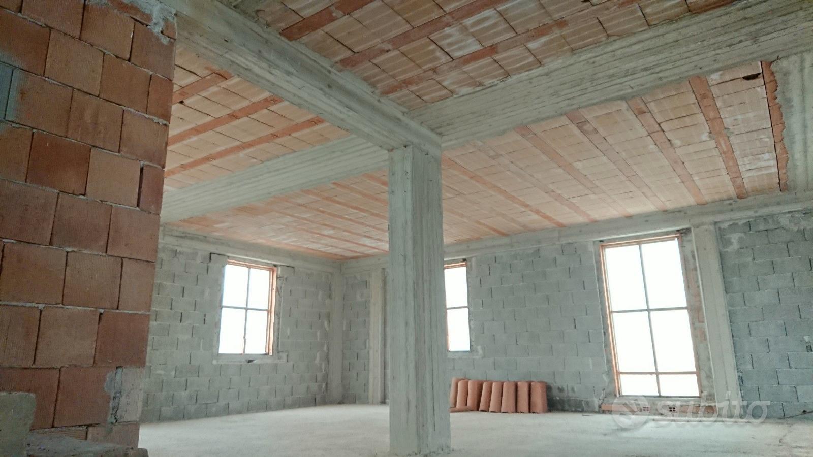 Casa – Lauria, Lauria Inferiore - Altro