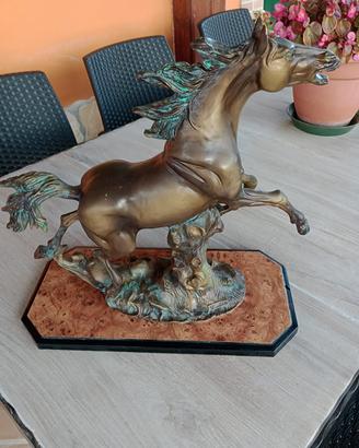 statua cavallo