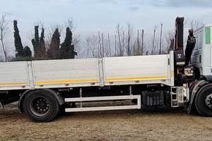 IVECO EUROCARGO 180 E 28 CON GRU FASSI AC23BB