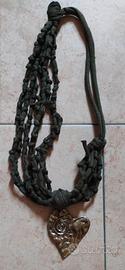 Collana etnica in tessuto ciondolo cuore
