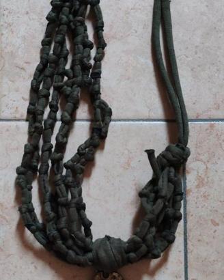 Collana etnica in tessuto ciondolo cuore