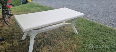 Tavolo da giardino in plastica, misure 90 x 175 cm
