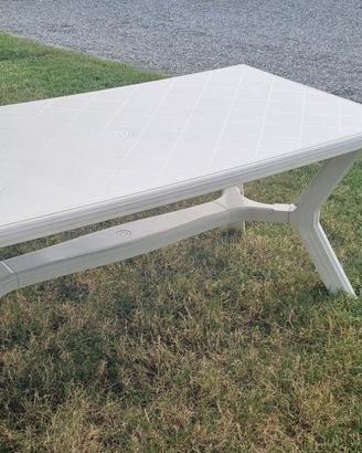 Tavolo da giardino in plastica, misure 90 x 175 cm