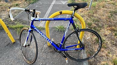 Bici da corsa Pinarello angliru