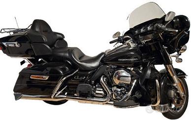 Harley-Davidson Touring FLHTK