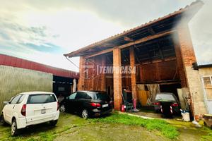 CHIVASSO TRAVATA CON BOX AUTO E GIARDINO