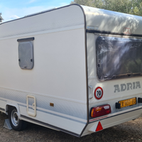 Roulotte adria 4050tk