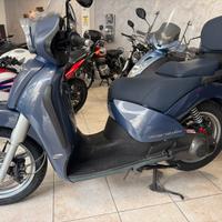 Aprilia Scarabeo 250