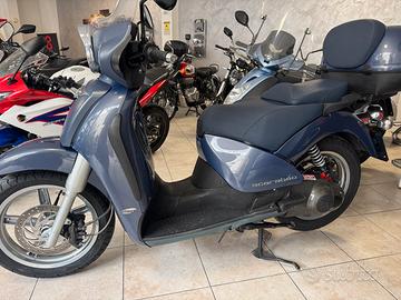 Aprilia Scarabeo 250