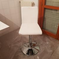 Set di 2 sgabelli in pelle bianca