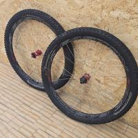 Cerchi carbonio MTB 26” come in foto.