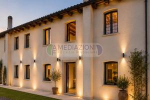 Villetta a schiera di 150 m² con 5 locali e box au