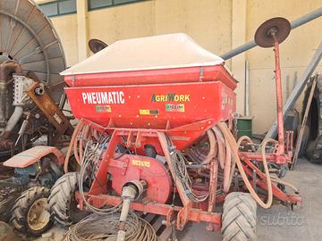 Seminatrice da grano 5 mt