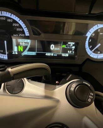 Splendida Bmw r 1200 rt