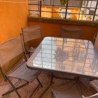 Tavolo e set di 4 sedie da esterno No spedizione