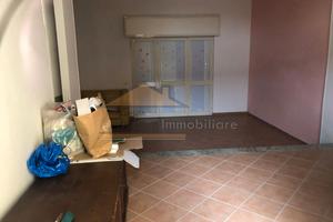 Locale commerciale Via 1° Maggio