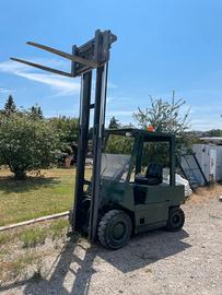 Carrello elevatore a gasolio 30q