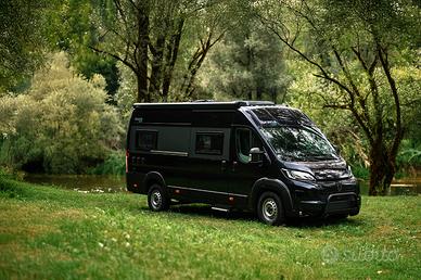 Peugeot Bravia Swan 599 Trio con 4 posti letto di 