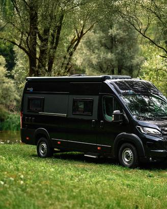 Peugeot Bravia Swan 599 Trio con 4 posti letto di 