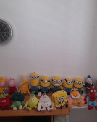 Lotto 23 Peluche nuovi