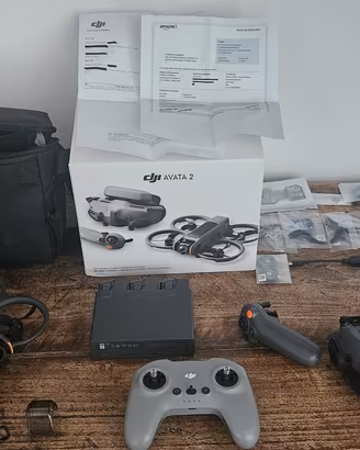 Drone DJI Avata 2 Combo (3 Batt) + Controller 3 