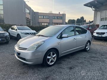 Toyota Prius 1.5i 16V