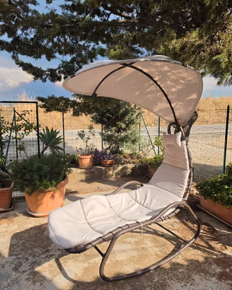 sdraio dondolo da giardino con tettuccio e cuscini