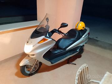 Yamaha Majesty 250