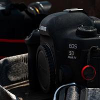 canon eos 5d mark iv