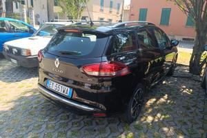 RENAULT Clio - 2015