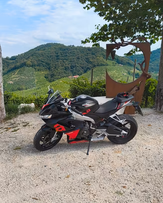 Aprilia RS 660